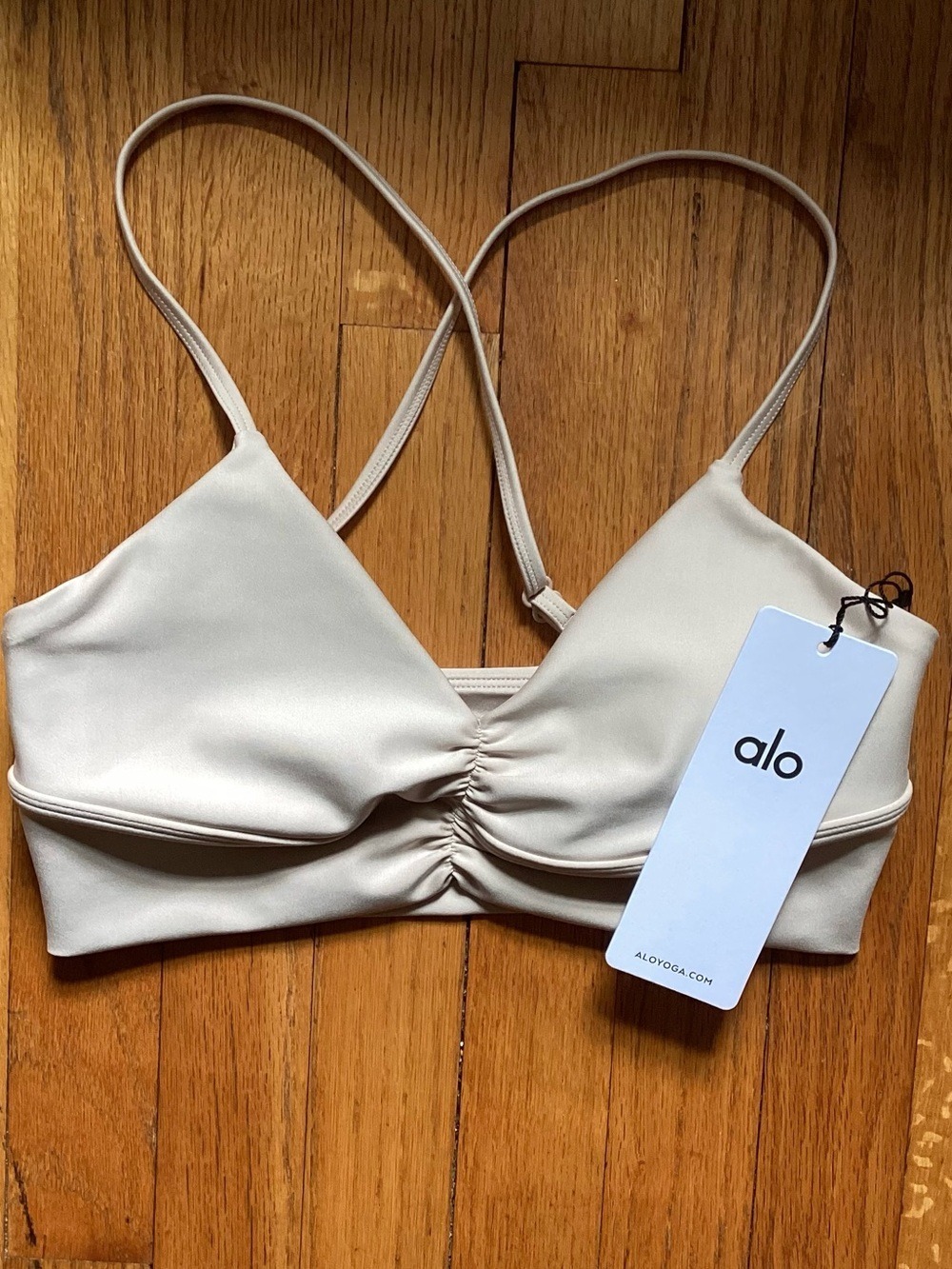 ALO Yoga Airlift Divine Sports Bra -  Macadamia - Picture 5 of 7